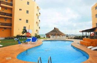 Hotel Imperial Las Perlas