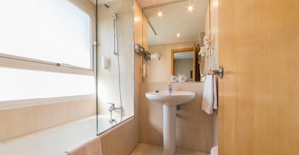 Hotel Infanta Mercedes