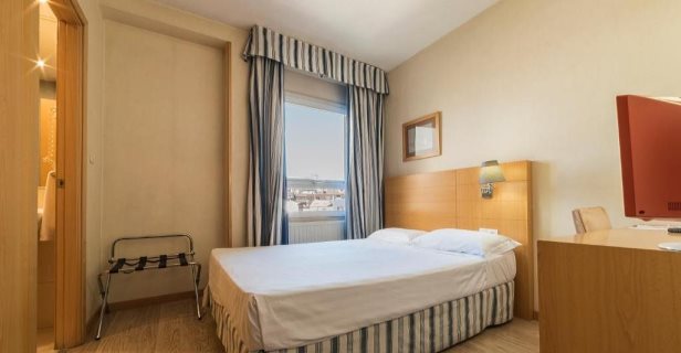 Hotel Infanta Mercedes