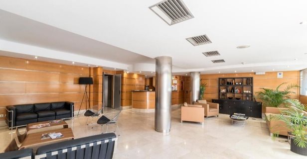 Hotel Infanta Mercedes