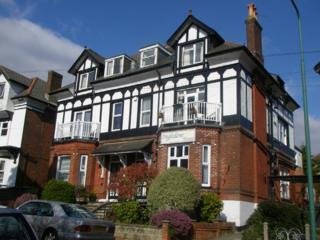 Hotel Ingledene House