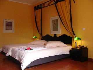Hotel Inn & Art Gallery