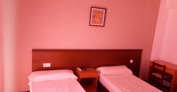 Hotel Iris