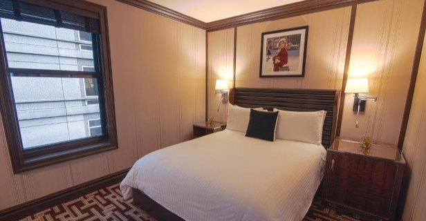 Hotel Iroquois New York