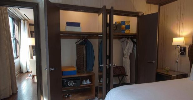 Hotel Iroquois New York