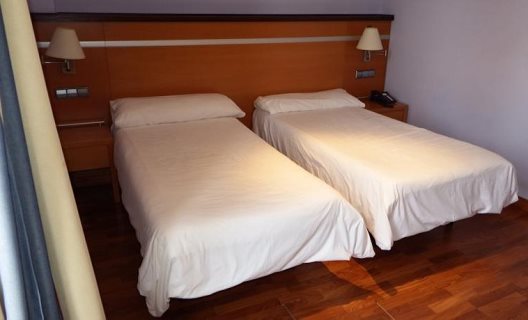 Hotel Isur Llerena