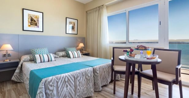 Hotel Izan Cavanna