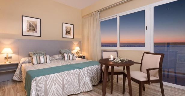 Hotel Izan Cavanna