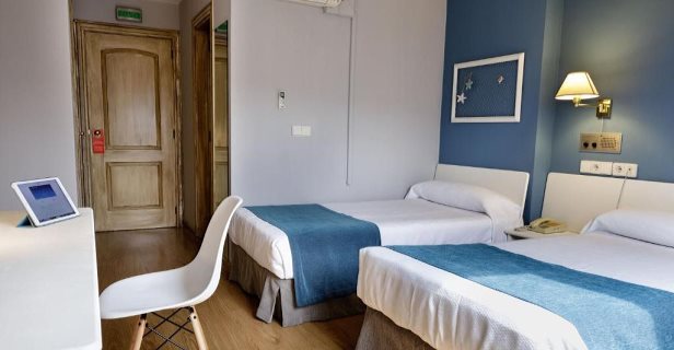 Hotel Jakue