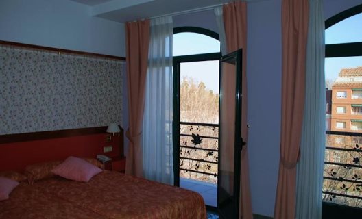 Hotel Jardin De Aranjuez