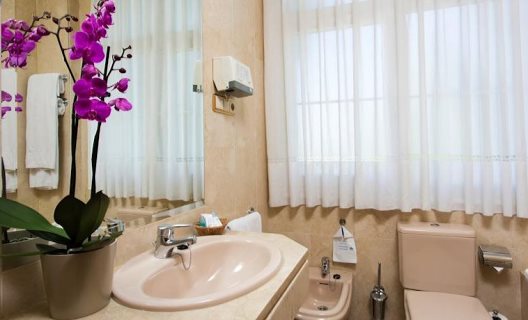 Hotel Jardin De Tres Cantos