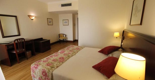 Hotel Jardins D'ajuda Suite