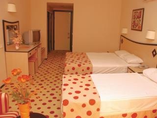 Hotel Jasmin Side