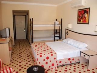 Hotel Jasmin Side