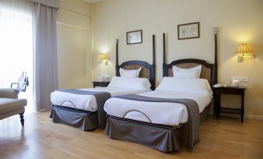 Hotel Jerez Aq35