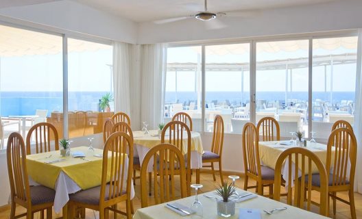 Hotel Js Cape Colom
