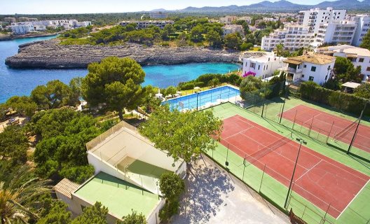 Hotel Js Cape Colom