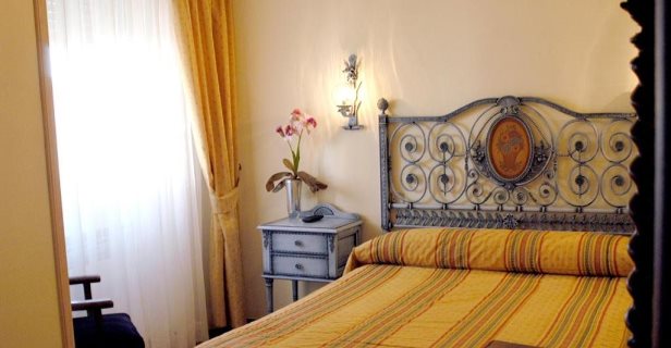 Hotel Julia