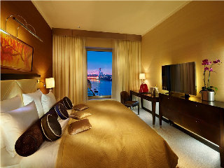 Hotel Kempinski River Park