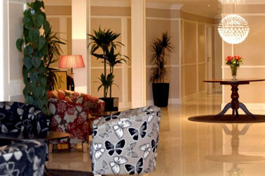 Hotel Killarney Court