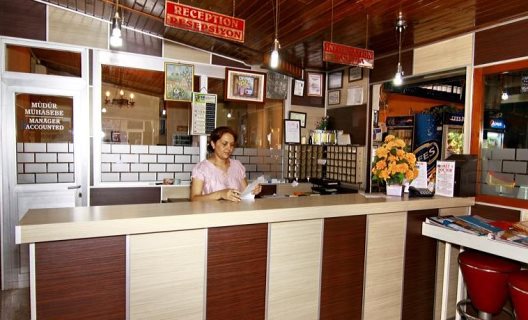 Hotel Kleopatra Bebek