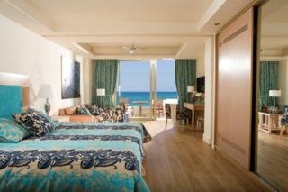 Hotel Knossos Beach