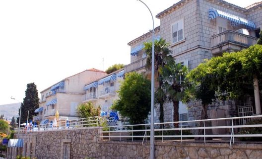 Hotel Komodor