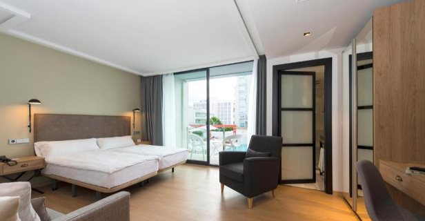 Hotel Kyrat Amarac Suites