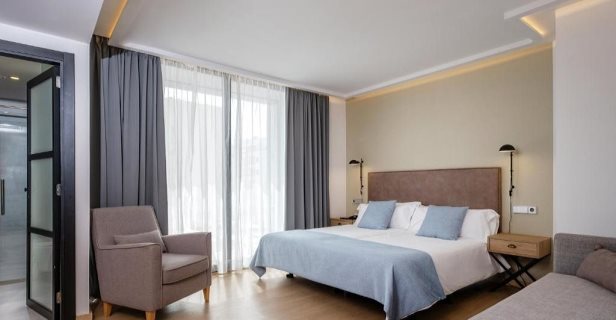 Hotel Kyrat Amarac Suites