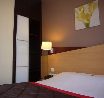 Hotel Kyriad Gare