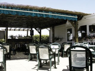 Hotel Kyriad Longvic Dijon