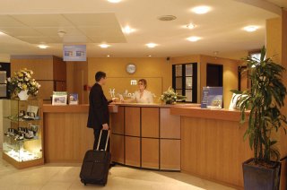 Hotel Kyriad Paris Nord Porte De Saint Ouen