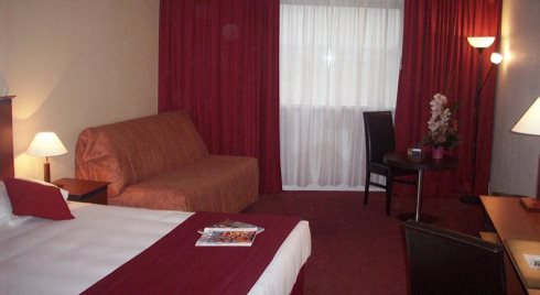 Hotel Kyriad Prestige Joinville Le Pont