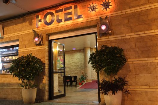 Hotel La Cabaña