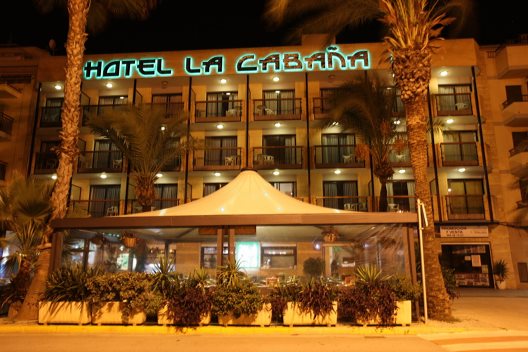 Hotel La Cabaña