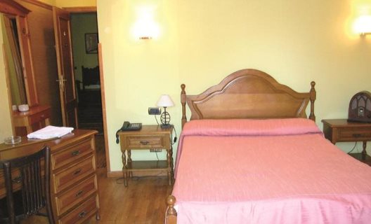Hotel La Casona De Jovellanos