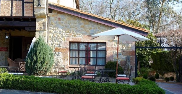 Hotel La Casona Del Revolgo