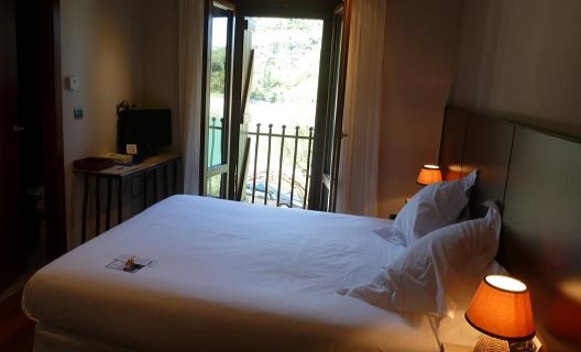 Hotel La Casueña
