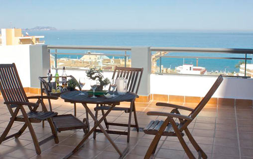 Hotel La Familia Gallo Rojo