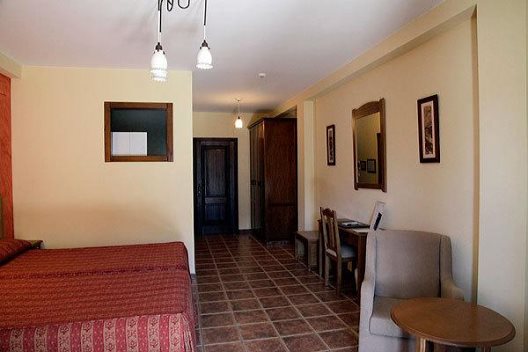 Hotel La Fragua II