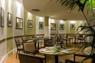 Hotel La Maison Champs Elysees