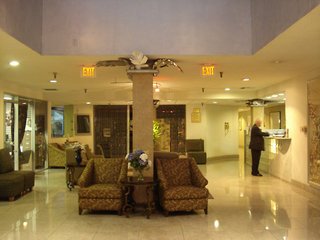 Hotel La-montebello Plaza