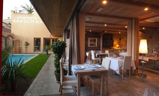 Hotel La Plaça