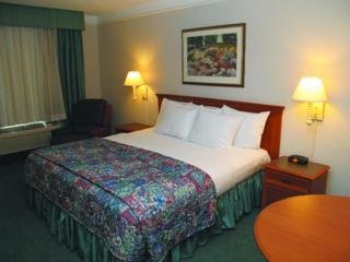 Hotel La Quinta Inn St. Louis Airport 714