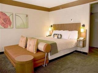 Hotel La Quinta Savannah Southside