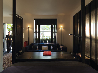 Hotel La Suite West