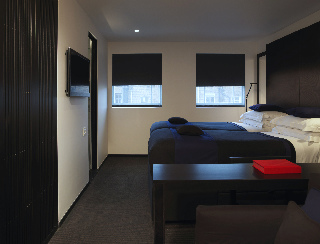 Hotel La Suite West