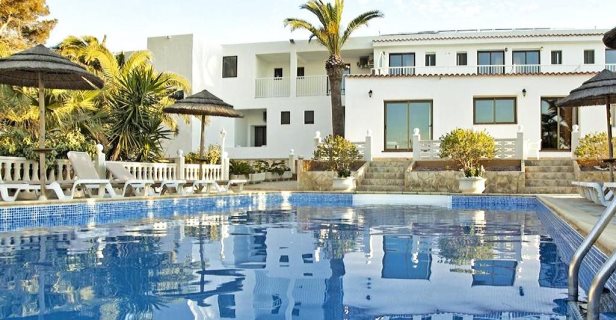Hotel Lago Dorado