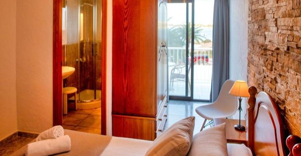 Hotel Lago Dorado