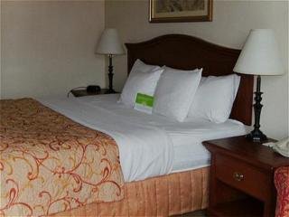 Hotel Laquinta  Inn & Suites Little Rock Downtown